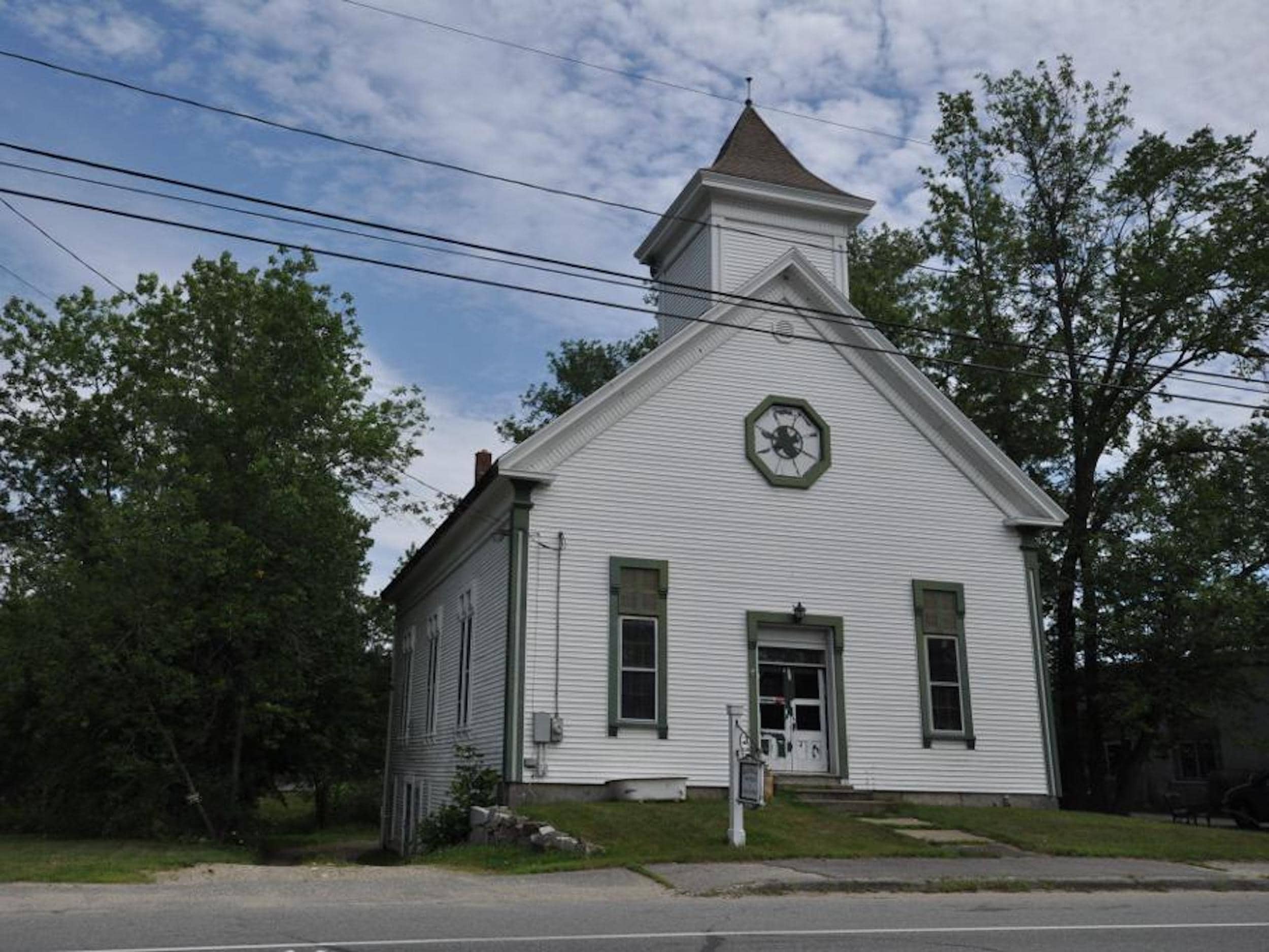 Dresden, Maine Curbside Pickup, Recycling, Dumpster and Rolloff
